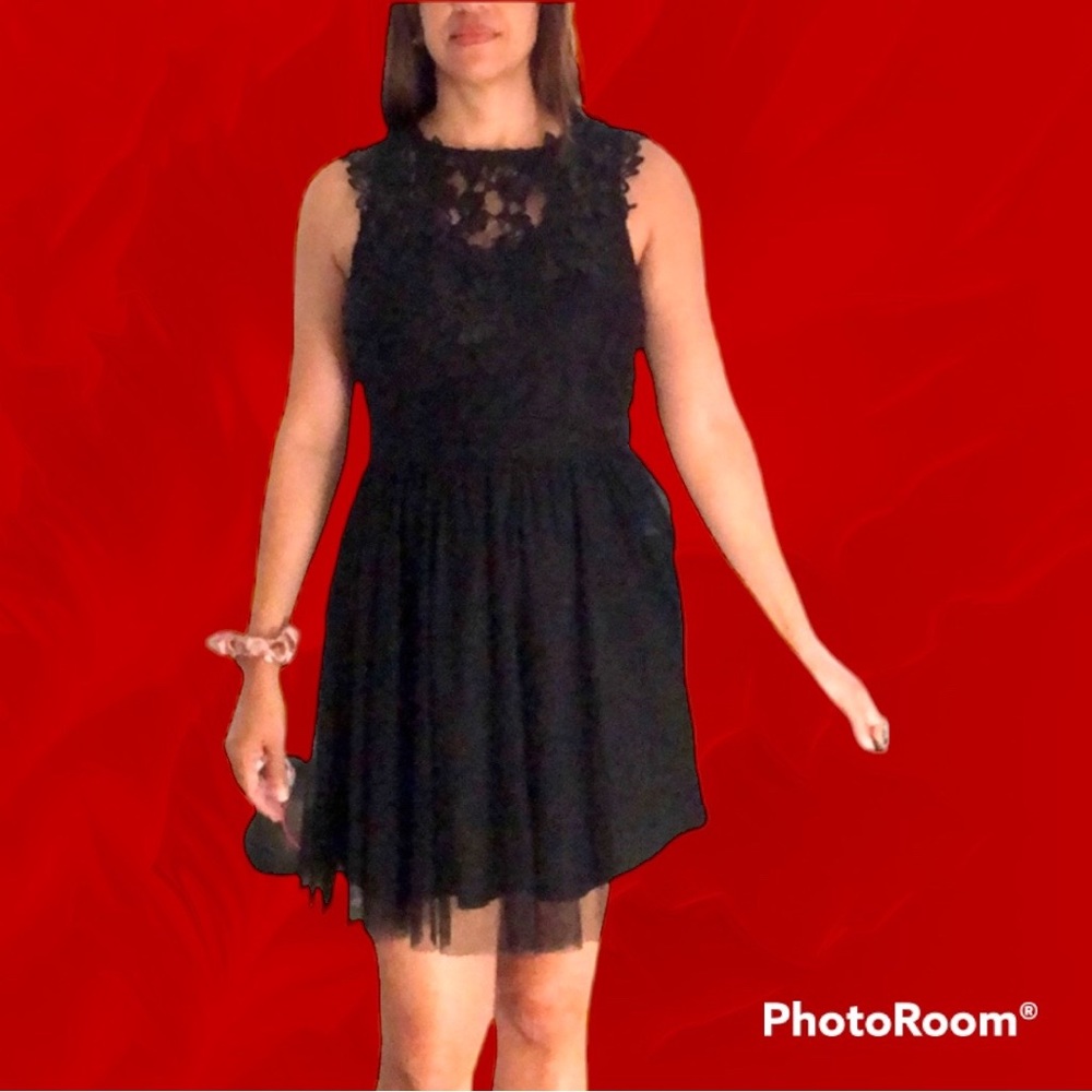 Soiéblu Black Lace Open Back Dress